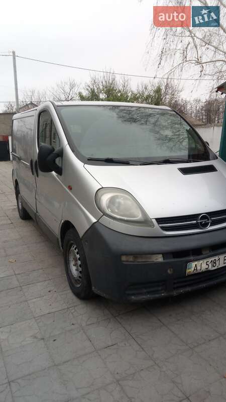 Вантажний фургон Opel Vivaro 2002 в Баришівка