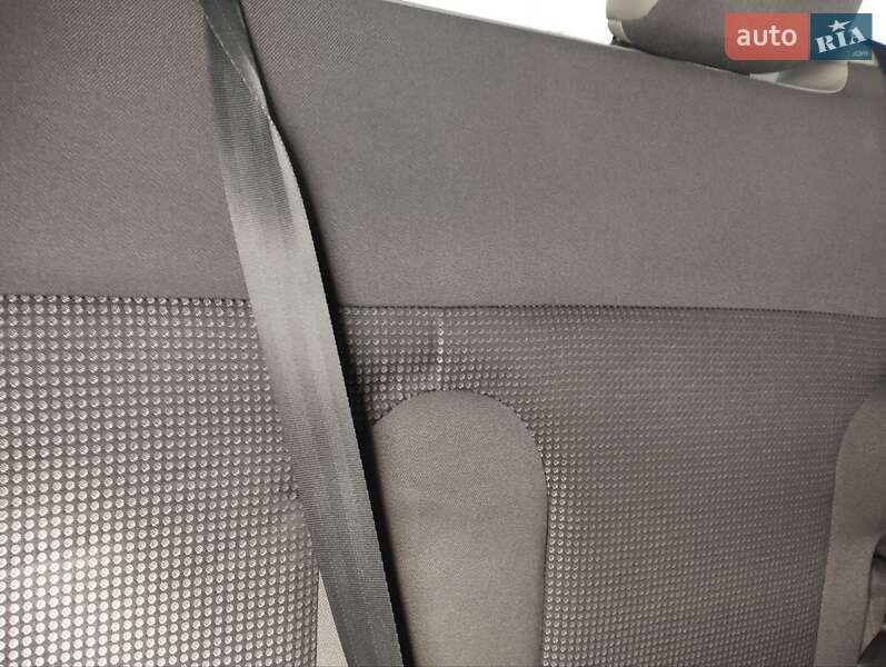 Минивэн Opel Vivaro 2010 в Тернополе фото 17 Минивэн Opel Vivaro 2010 в Тернополе