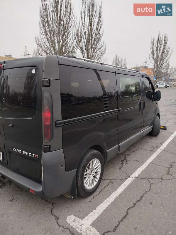 Минивэн Opel Vivaro 2004 в Подгородном