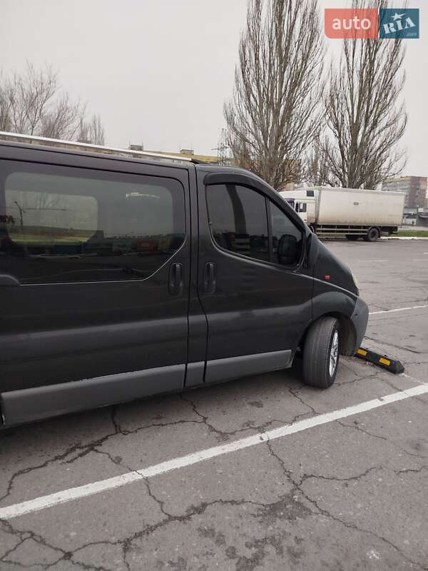Минивэн Opel Vivaro 2004 в Подгородном