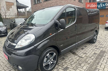 Вантажний фургон Opel Vivaro 2012 в Рівному