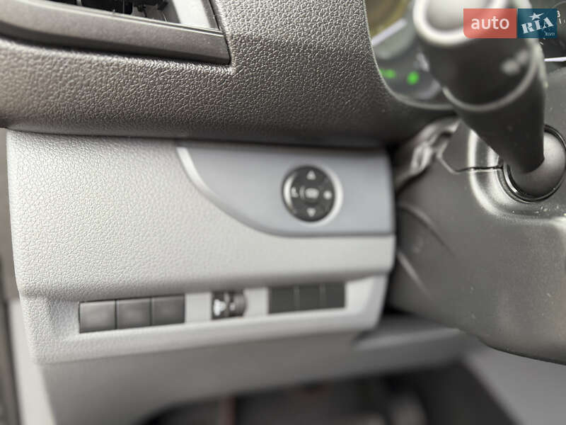 Вантажний фургон Opel Vivaro 2020 в Рівному