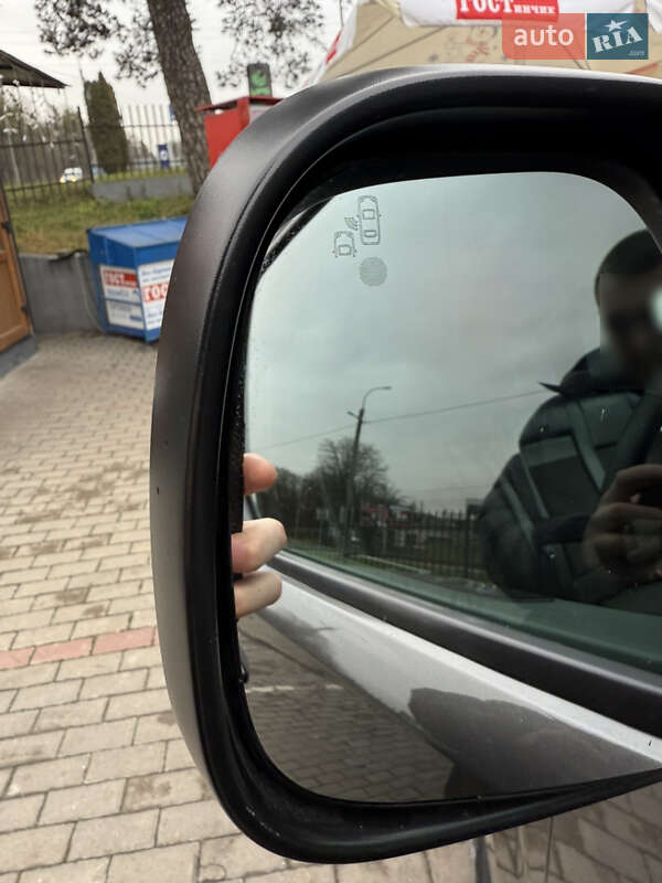 Вантажний фургон Opel Vivaro 2020 в Рівному