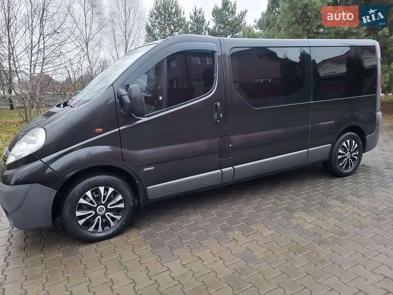 Мінівен Opel Vivaro 2007 в Хмельницькому