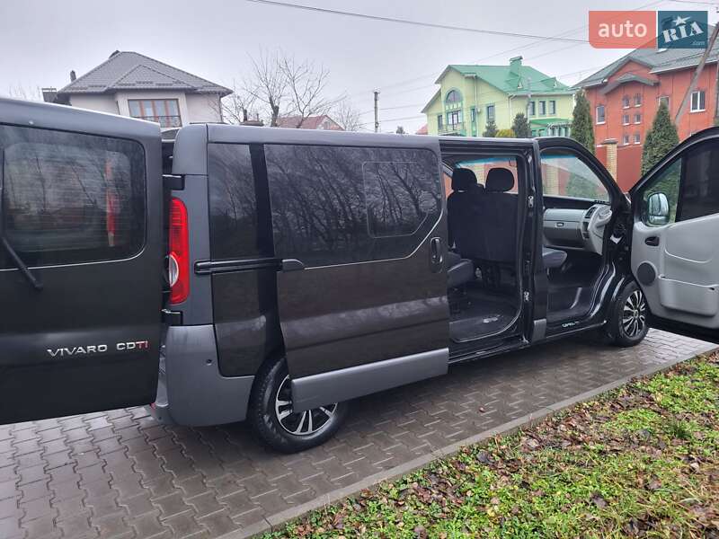 Мінівен Opel Vivaro 2007 в Хмельницькому