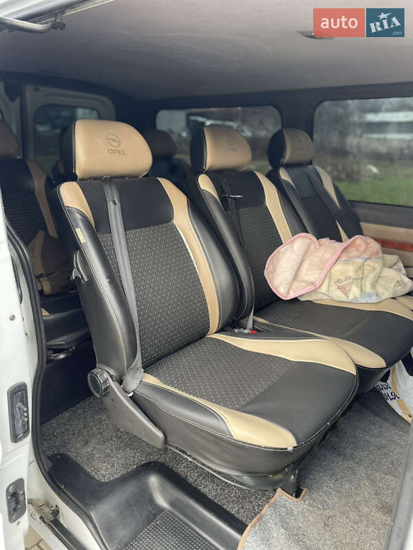 Мінівен Opel Vivaro 2007 в Чернівцях фото 12 Мінівен Opel Vivaro 2007 в Чернівцях