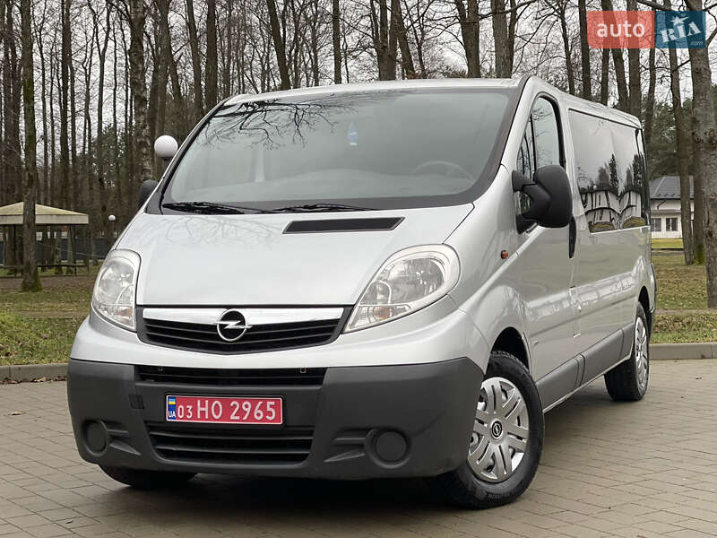 Opel Vivaro 2012