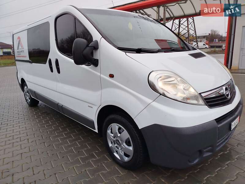 Минивэн Opel Vivaro 2013 в Виннице