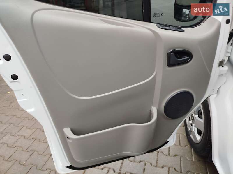 Минивэн Opel Vivaro 2013 в Виннице
