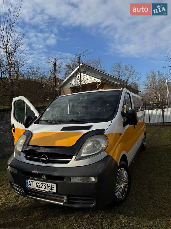 Opel Vivaro 2004 Opel Vivaro 2004