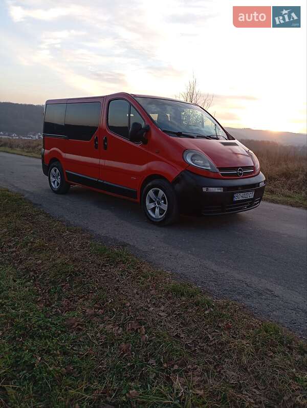 Opel Vivaro 2001