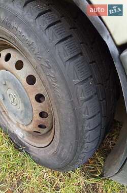 Мінівен Opel Vivaro 2002 в Камені-Каширському