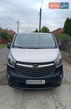 Грузовой фургон Opel Vivaro 2017 в Чопе
