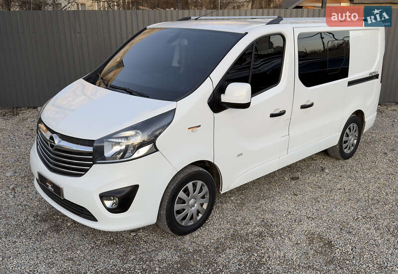 Opel Vivaro 2015