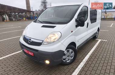 Мінівен Opel Vivaro 2011 в Нововолинську
