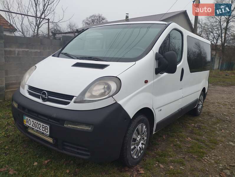 Opel Vivaro 2004