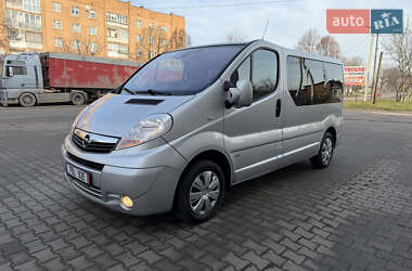 Минивэн Opel Vivaro 2010 в Дубно