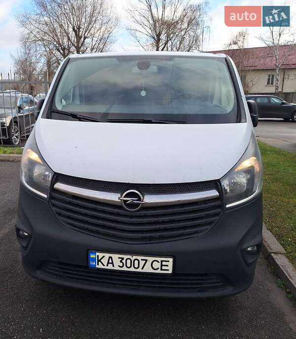 Opel Vivaro 2015