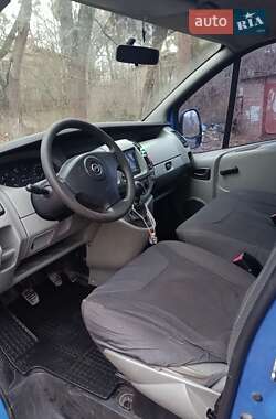 Минивэн Opel Vivaro 2004 в Куликовке