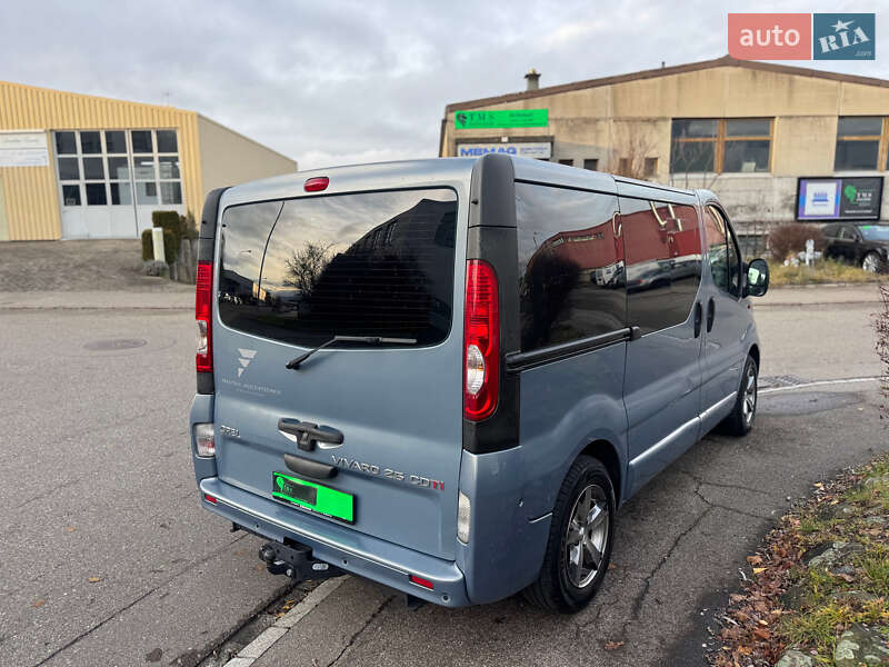 Мінівен Opel Vivaro 2008 в Рівному