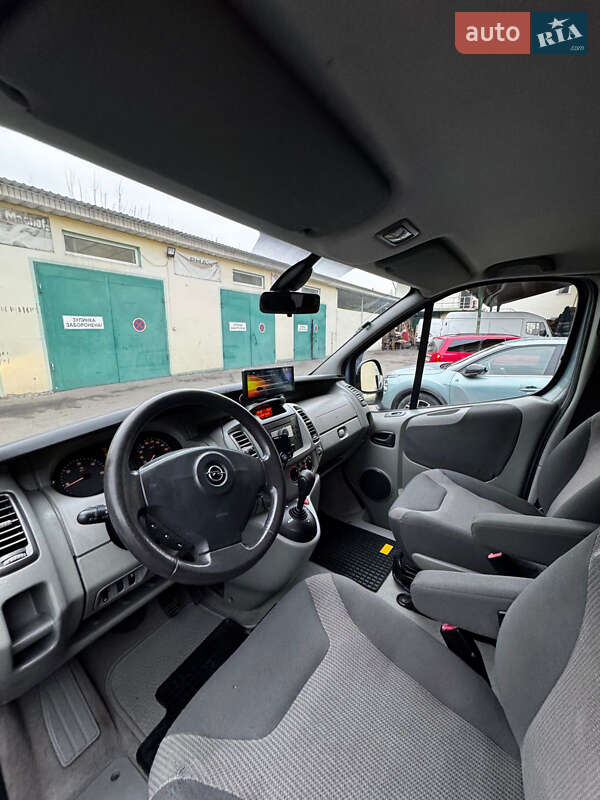Мінівен Opel Vivaro 2008 в Рівному