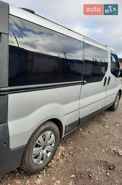 Мінівен Opel Vivaro 2006 в Кривому Розі