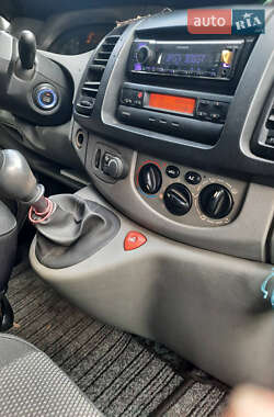 Мінівен Opel Vivaro 2006 в Кривому Розі