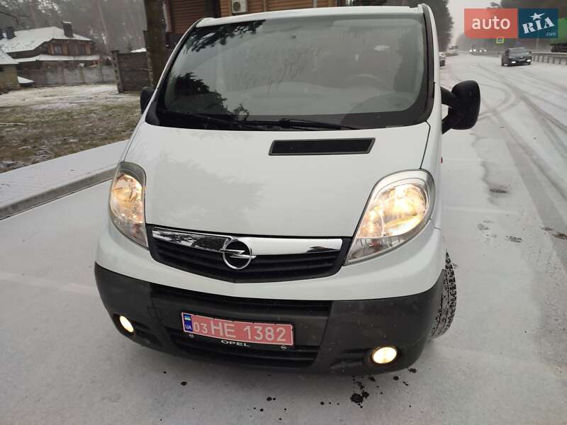 Мінівен Opel Vivaro 2011 в Дубні фото 3 Мінівен Opel Vivaro 2011 в Дубні
