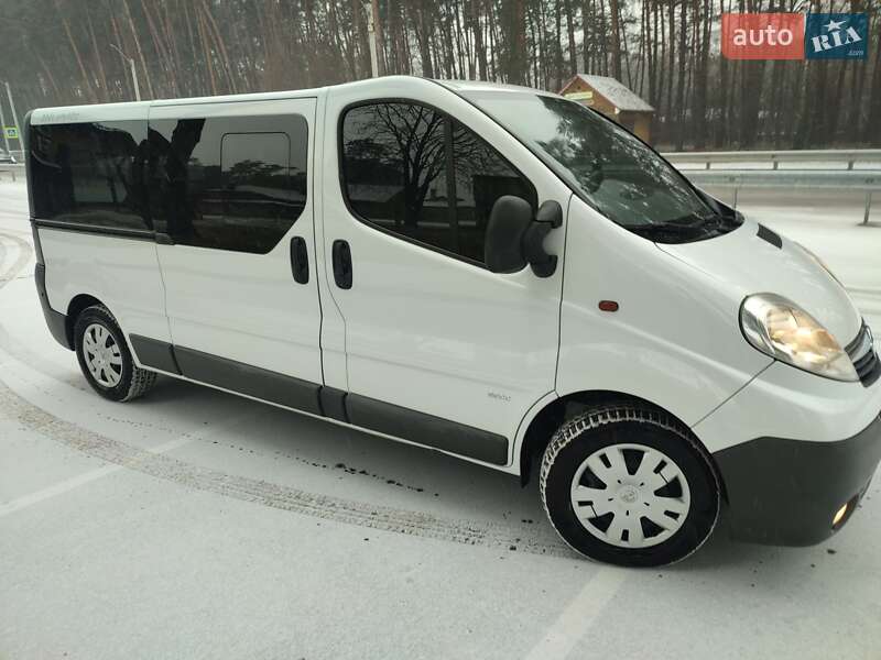 Мінівен Opel Vivaro 2011 в Дубні фото 7 Мінівен Opel Vivaro 2011 в Дубні