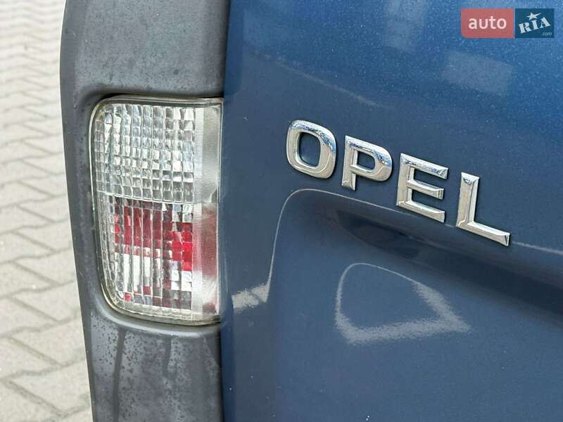 Мінівен Opel Vivaro 2009 в Карлівці