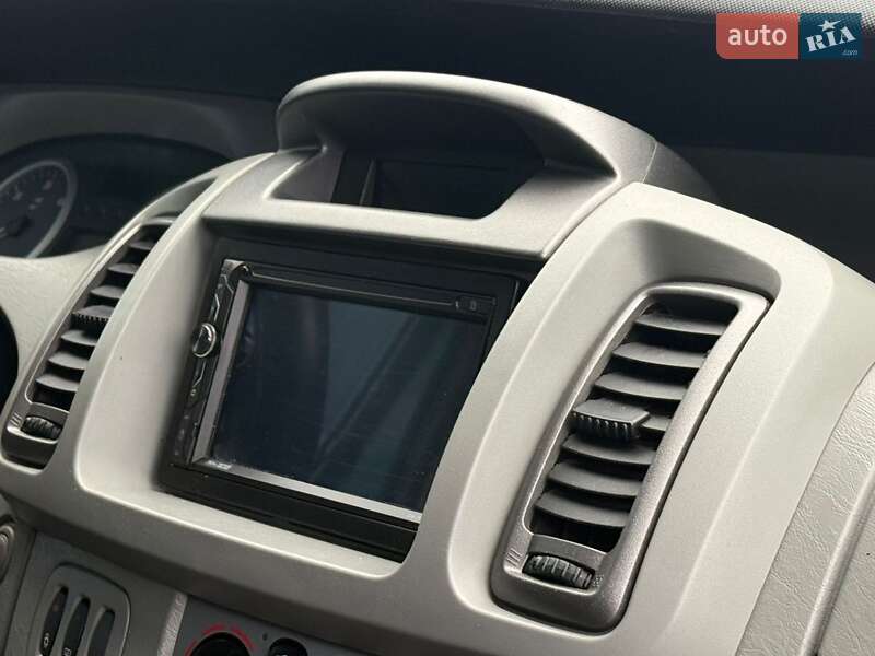 Мінівен Opel Vivaro 2009 в Карлівці