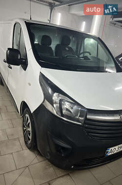Грузовой фургон Opel Vivaro 2015 в Мукачево