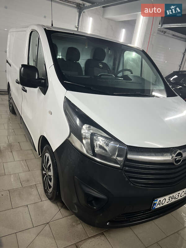 Opel Vivaro 2015 Opel Vivaro 2015