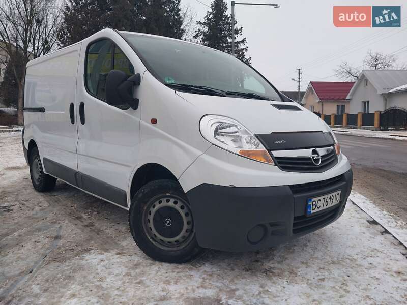 Грузопассажирский фургон Opel Vivaro 2013 в Жидачове