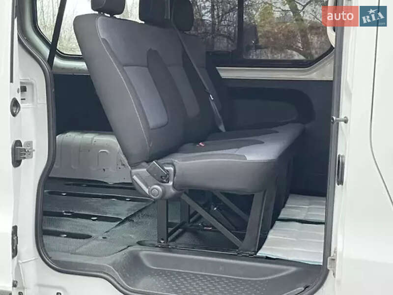 Минивэн Opel Vivaro 2015 в Радомышле