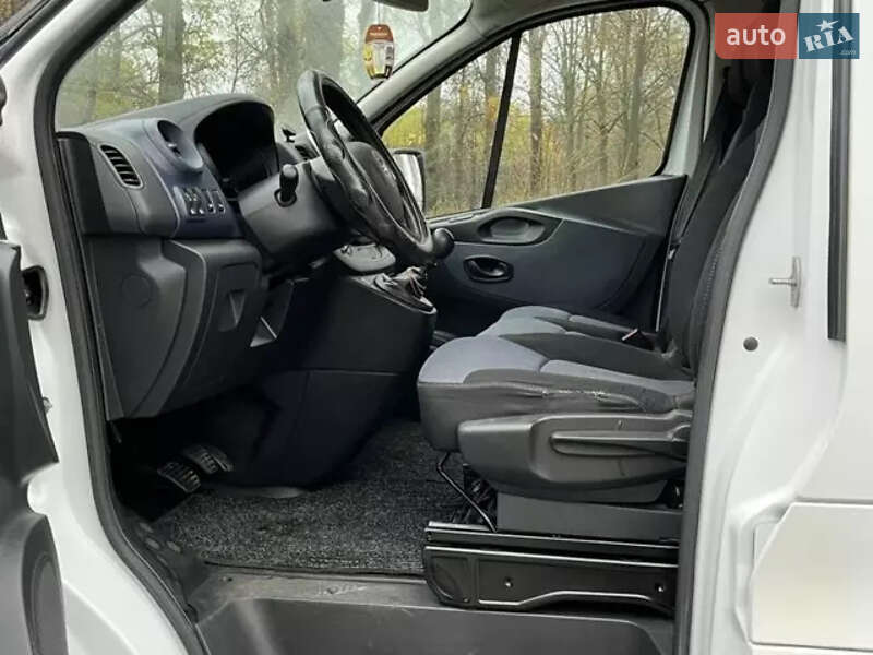 Минивэн Opel Vivaro 2015 в Радомышле