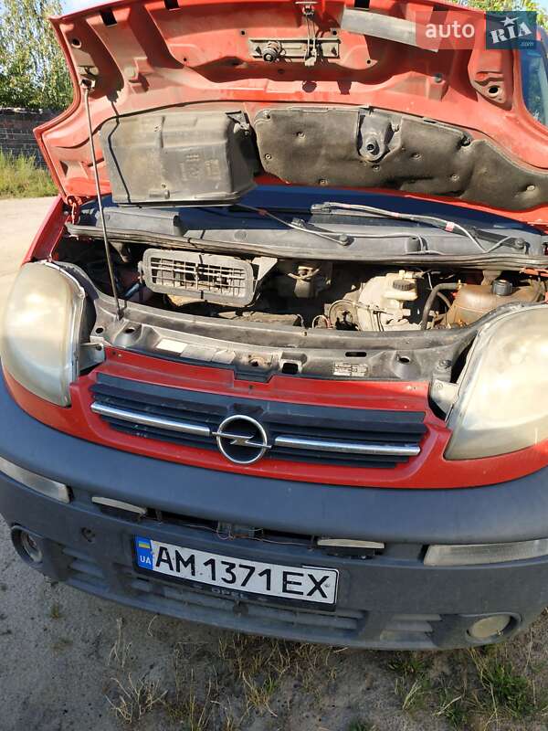 Мінівен Opel Vivaro 2001 в Іршанському