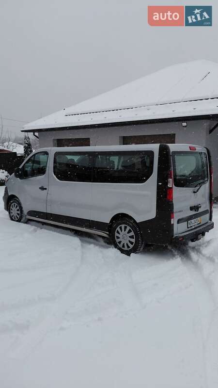 Мінівен Opel Vivaro 2019 в Долині