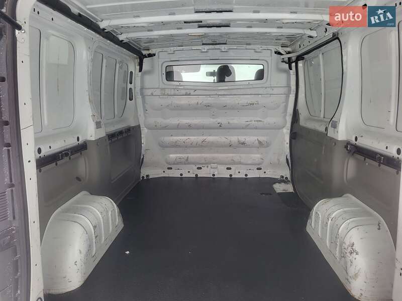 Грузовой фургон Opel Vivaro 2012 в Хмельницком фото 30 Грузовой фургон Opel Vivaro 2012 в Хмельницком