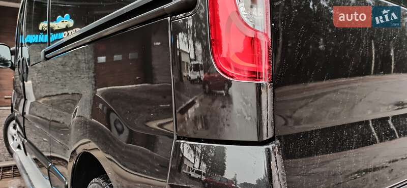 Минивэн Opel Vivaro 2013 в Дубно