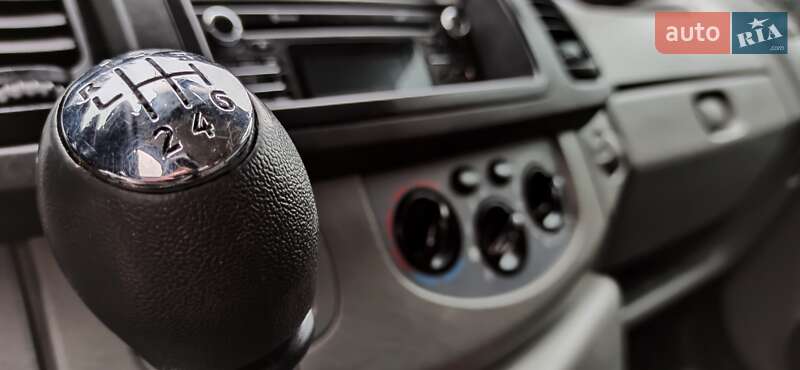 Минивэн Opel Vivaro 2013 в Дубно