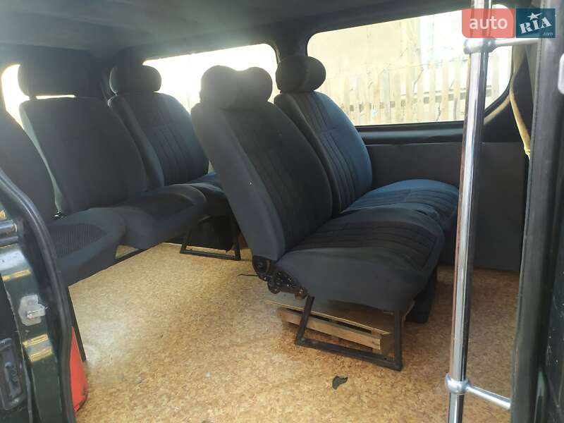 Минивэн Opel Vivaro 2002 в Белгороде-Днестровском