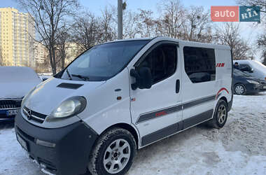 Грузопассажирский фургон Opel Vivaro 2001 в Харькове