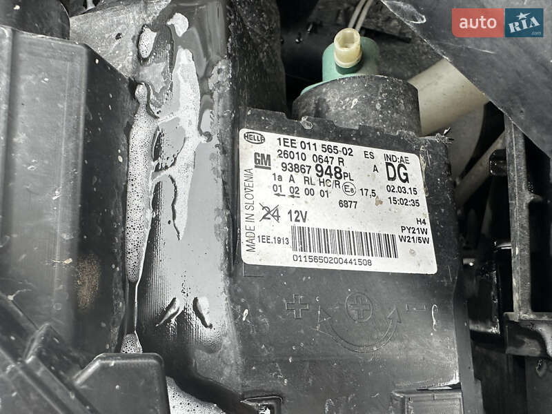 Минивэн Opel Vivaro 2015 в Сарнах