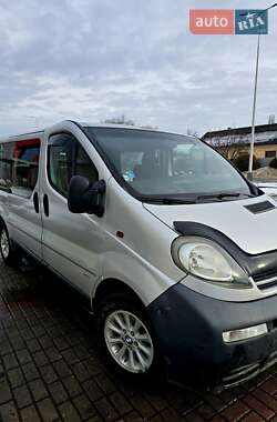 Мінівен Opel Vivaro 2003 в Ужгороді
