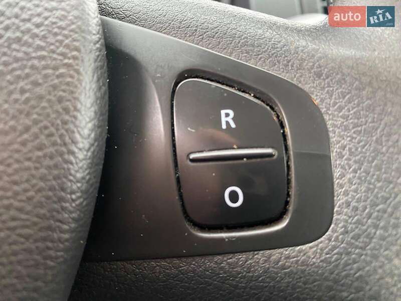 Минивэн Opel Vivaro 2015 в Львове