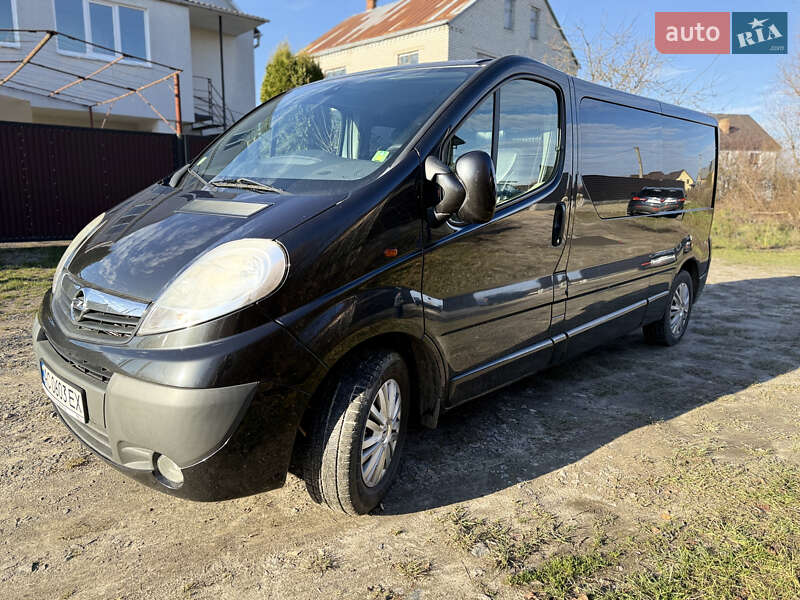 Opel Vivaro 2012