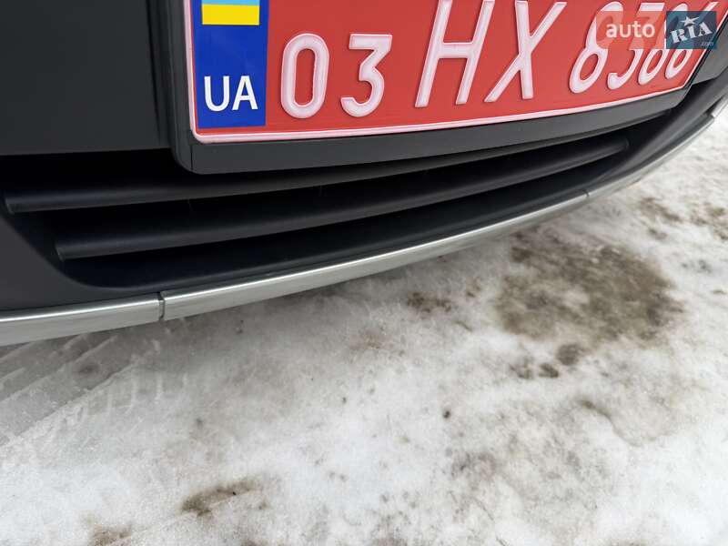 Минивэн Opel Vivaro 2012 в Львове