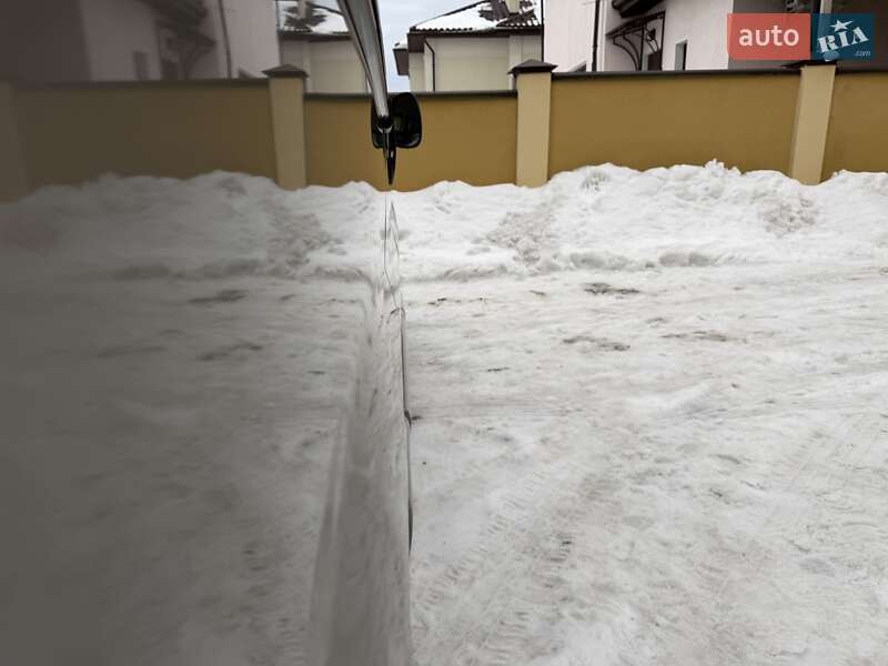 Минивэн Opel Vivaro 2012 в Львове