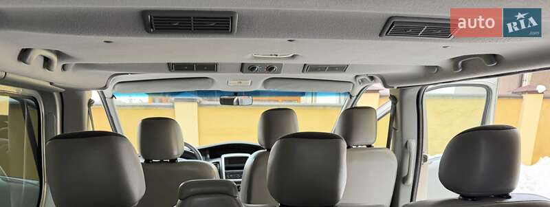 Минивэн Opel Vivaro 2012 в Львове